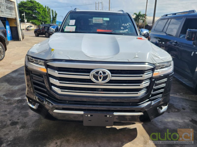 Photo 1 AUTO.CI : Toyota Land Cruiser  vxr LC300