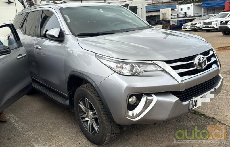 Toyota Fortuner 