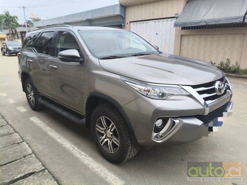 Toyota Fortuner 