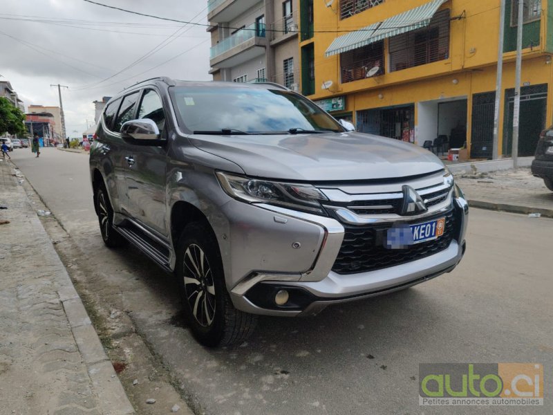 Photo 2 AUTO.CI : Mitsubishi Montero 3.0L moteur V6