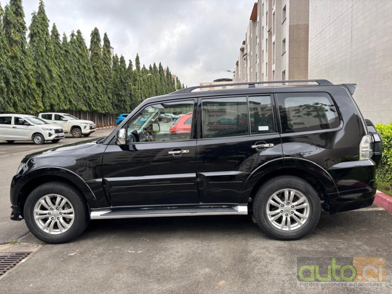 Photo 2 AUTO.CI : Mitsubishi Pajero 2021 V6 3.8L Essence GLS 