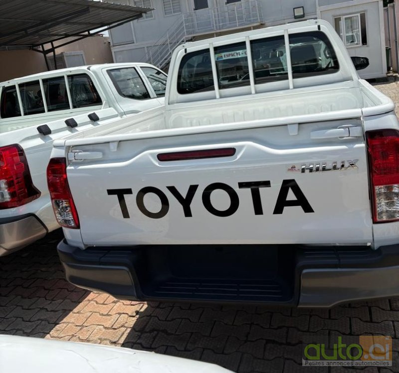 Photo 2 AUTO.CI : Toyota Hilux 2.5 Country
