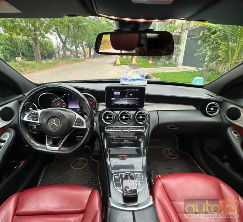 Photo 2 AUTO.CI : Mercedes Classe C C300
