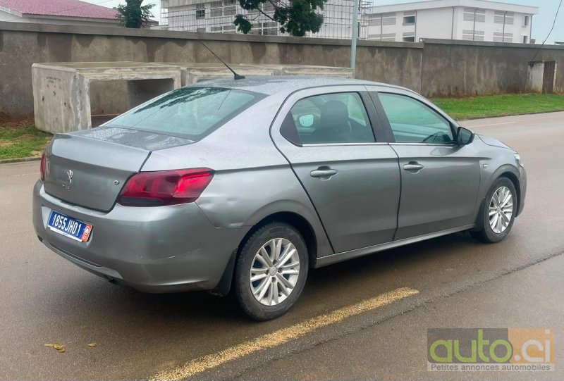 Photo 3 AUTO.CI : Peugeot 301 2.0l