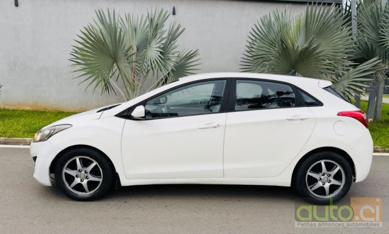 Photo 3 AUTO.CI : Hyundai Elantra 1.6 moteur modèle GT
