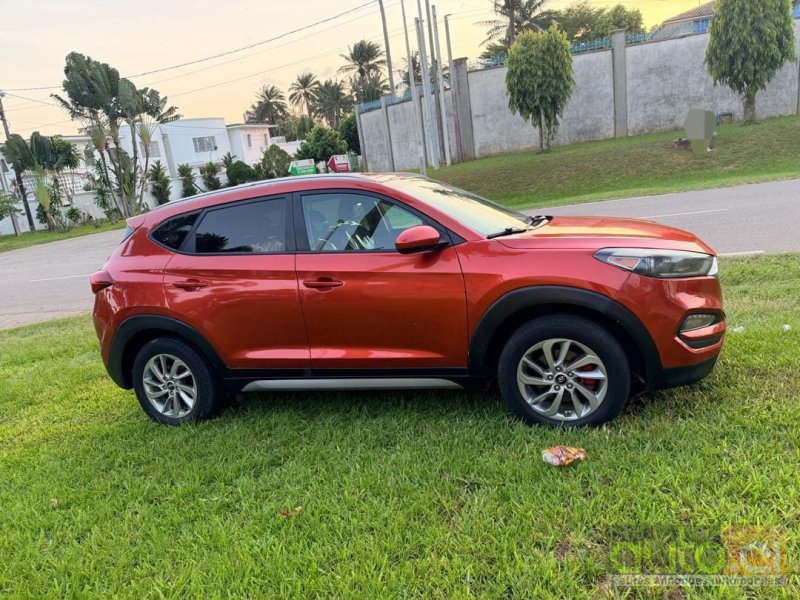 Photo 3 AUTO.CI : Hyundai Tucson 2.0L