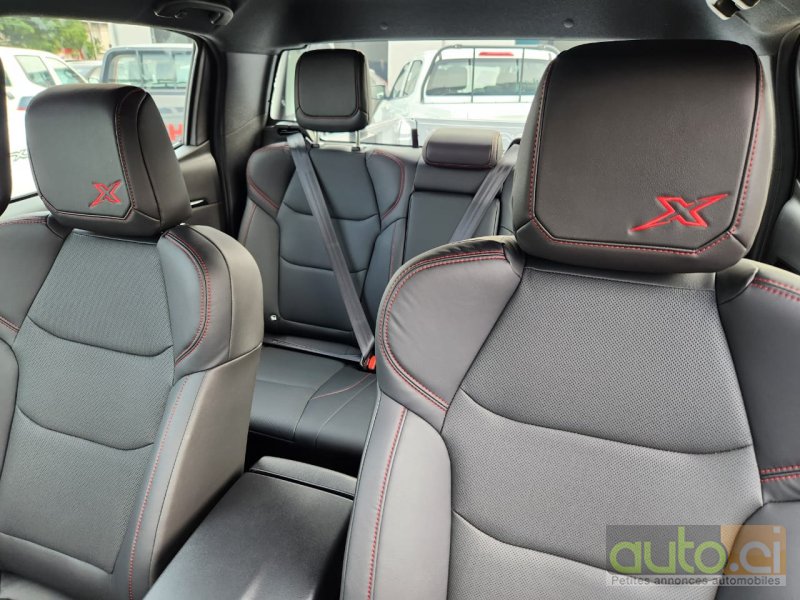 Photo 3 AUTO.CI : Isuzu D-MAX  Xrider
