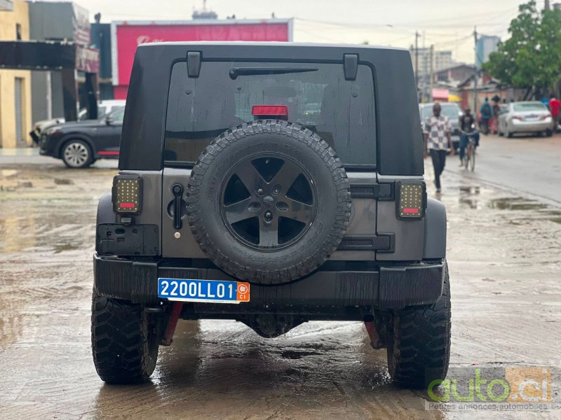 Photo 3 AUTO.CI : Jeep Wrangler 3.0L moteur V6