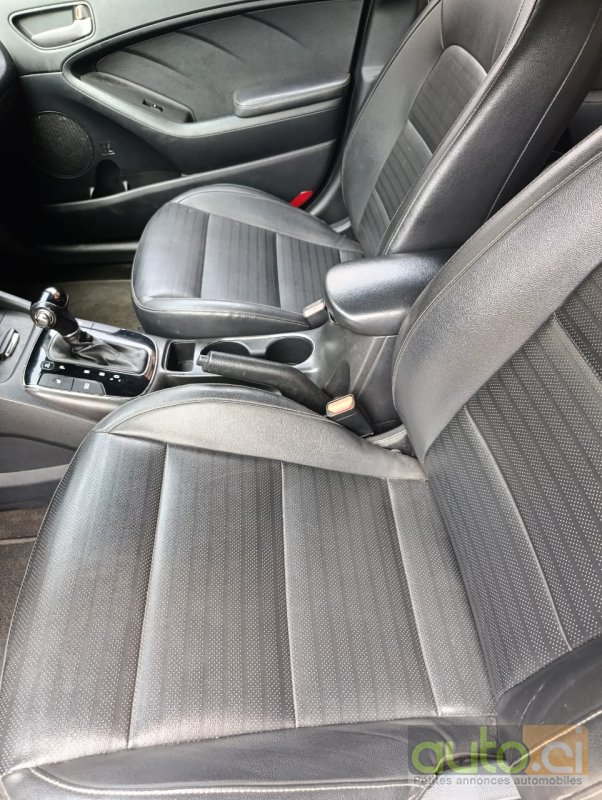 Photo 3 AUTO.CI : KIA Forte 1.6 moteur 