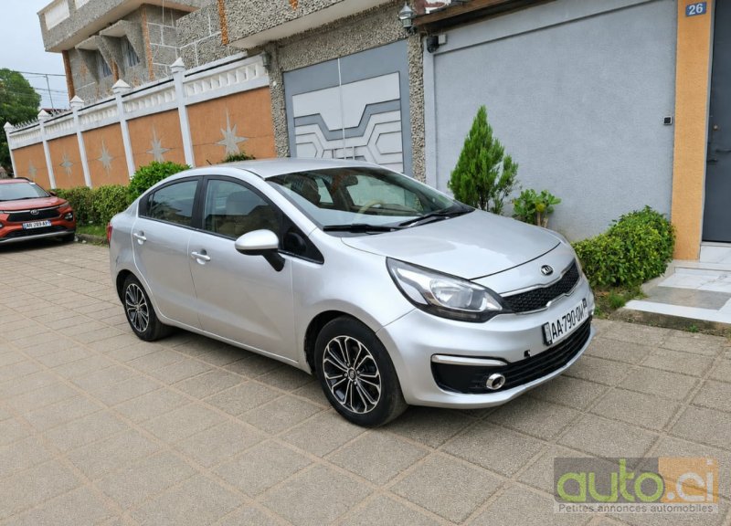 Photo 3 AUTO.CI : KIA Rio Normal 