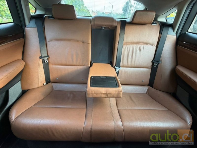 Photo 3 AUTO.CI : BMW X4 2.0 moteur 4cylindres 