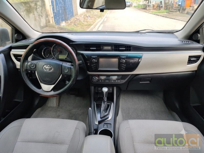 Photo 3 AUTO.CI : Toyota Corolla 2.0L