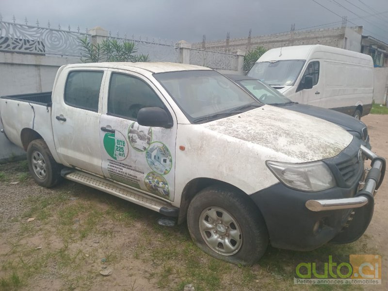 Photo 3 AUTO.CI : Toyota Hilux 2.0L
