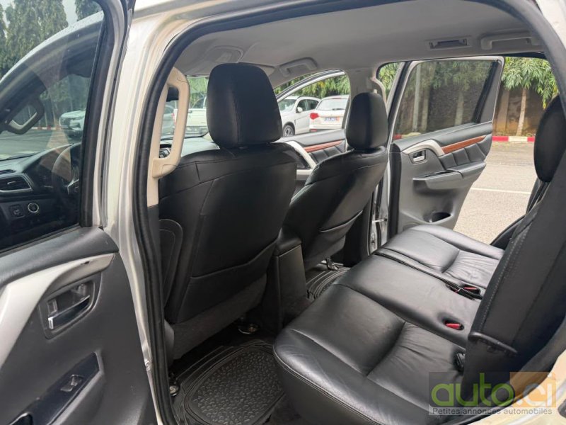 Photo 4 AUTO.CI : Mitsubishi Pajero Sport 3.0 moteur V6 7placs