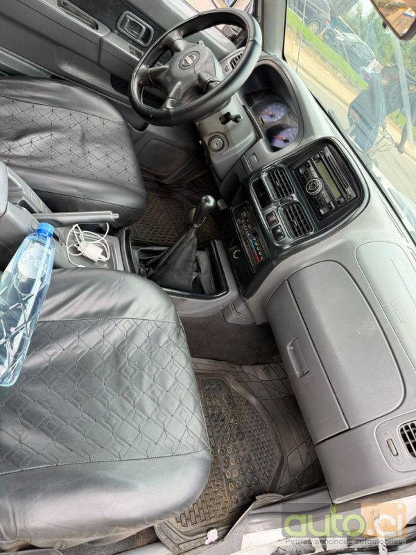 Photo 4 AUTO.CI : Nissan Pick-Up Hard body
