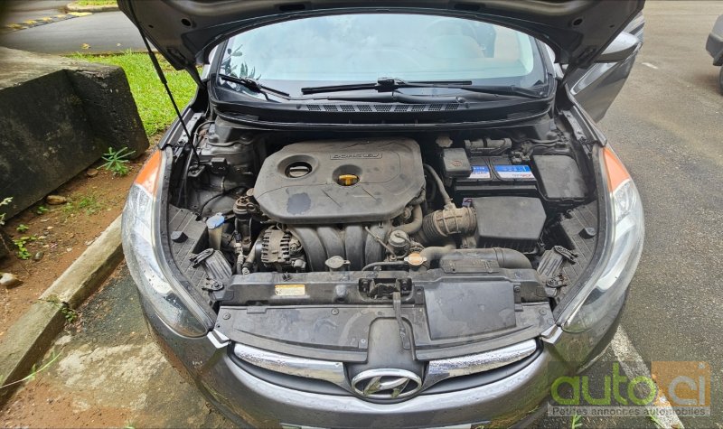 Photo 4 AUTO.CI : Hyundai Elantra 2011