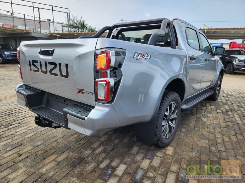 Photo 4 AUTO.CI : Isuzu D-MAX  Xrider