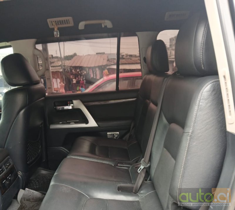 Photo 4 AUTO.CI : Toyota Land Cruiser moteur v8