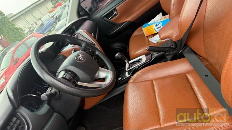 Photo 4 AUTO.CI : Toyota Fortuner  2.0L vvti