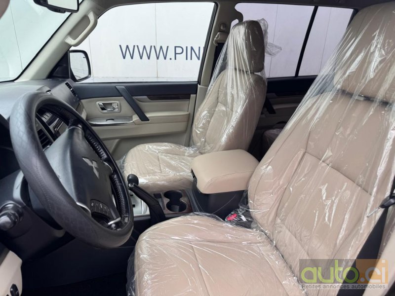 Photo 5 AUTO.CI : Mitsubishi Pajero 3.5L