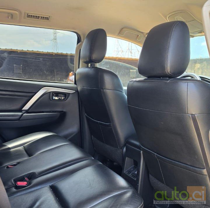 Photo 5 AUTO.CI : Mitsubishi Pajero Sport V6 Full option
