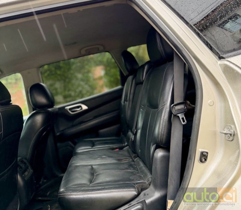 Photo 5 AUTO.CI : Nissan Pathfinder 3.0L.moteur V6