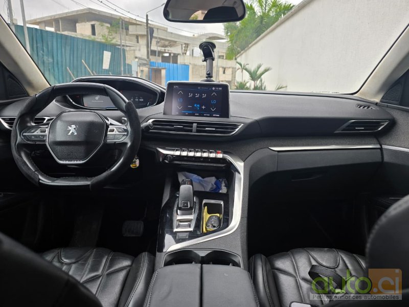 Photo 5 AUTO.CI : Peugeot 3008 2.0L