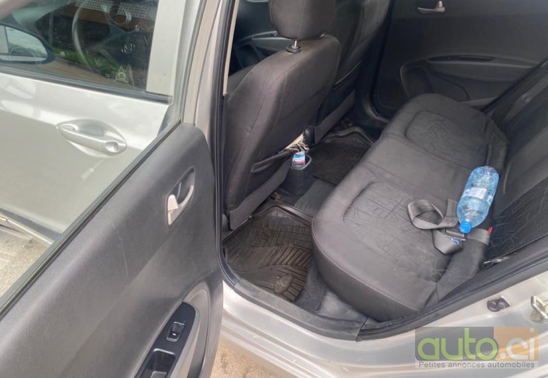 Photo 5 AUTO.CI : Hyundai I10 2.0L