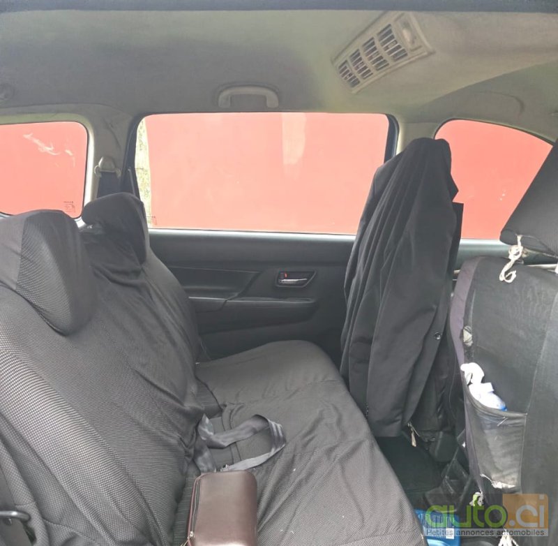 Photo 5 AUTO.CI : Suzuki Ertiga 2.0L 