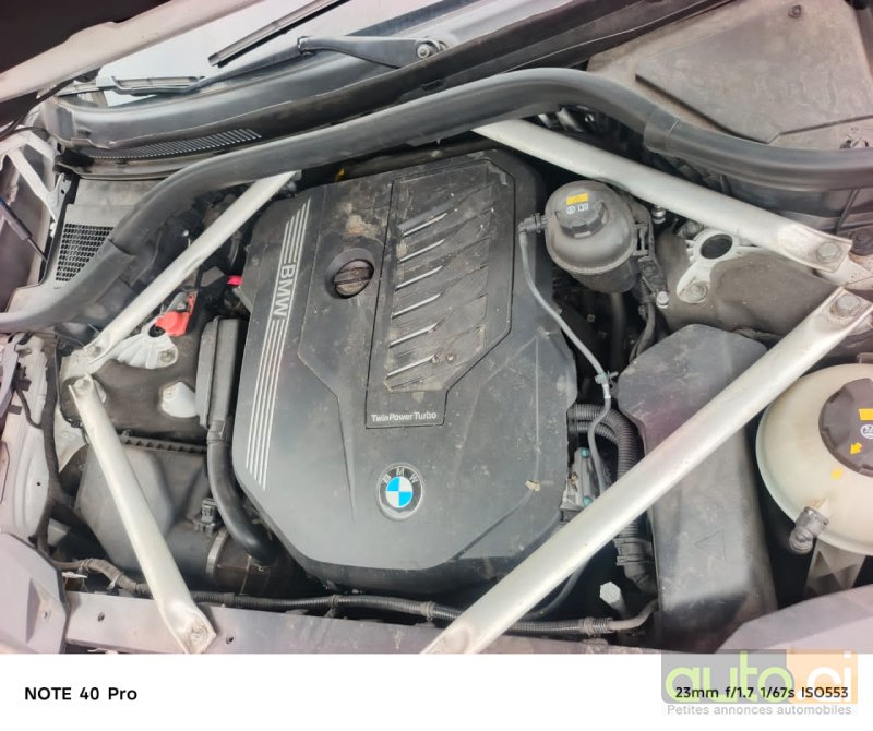 Photo 5 AUTO.CI : BMW X7 4.0 moteur v8
