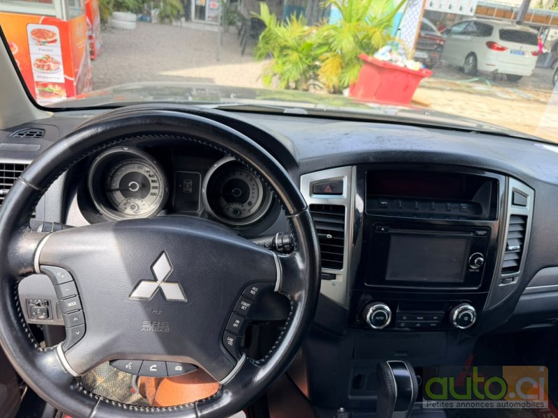 Photo 6 AUTO.CI : Mitsubishi Pajero 3.0L 