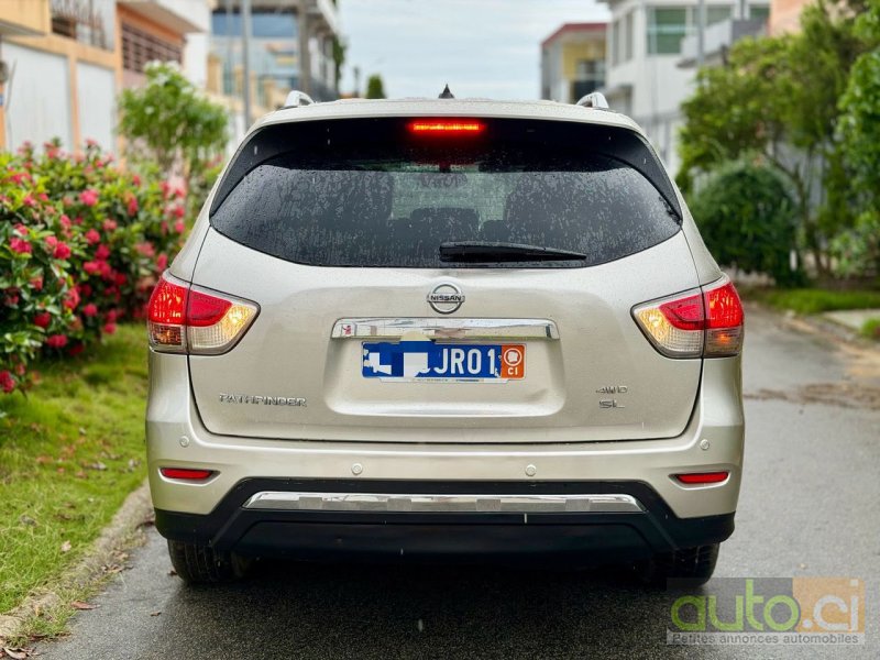 Photo 6 AUTO.CI : Nissan Pathfinder 3.0L.moteur V6