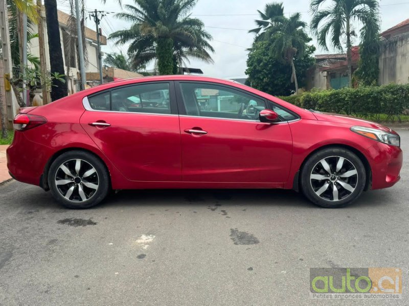 Photo 6 AUTO.CI : KIA Forte 2.0L  