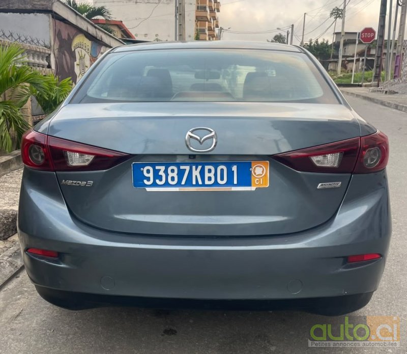 Photo 6 AUTO.CI : Mazda 3 moteur 4 cylindre