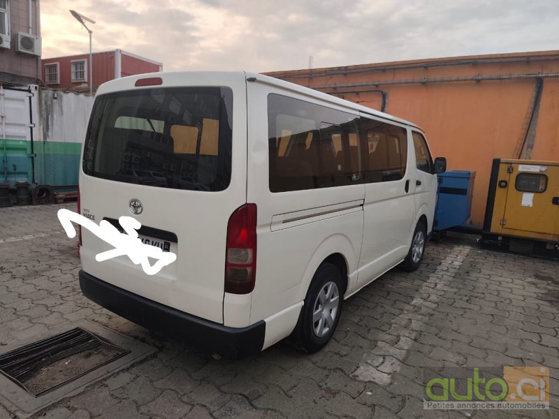 Photo 6 AUTO.CI : Toyota HiAce 2.0l