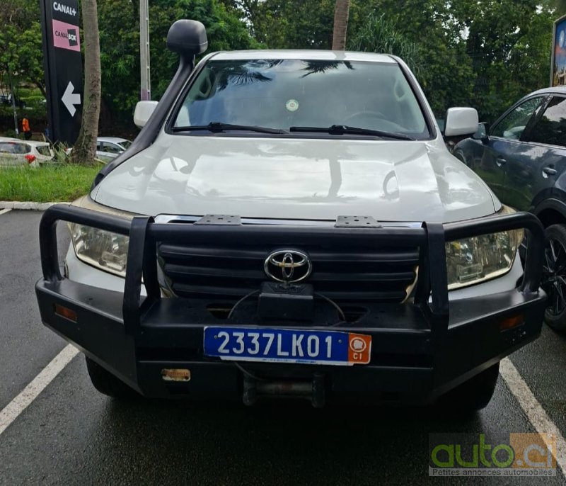 Photo 6 AUTO.CI : Toyota Land Cruiser Moteur V8 