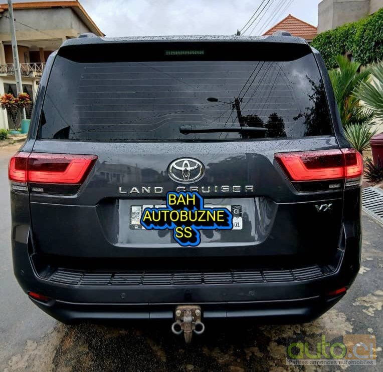 Photo 6 AUTO.CI : Toyota Land Cruiser 3.0L moteur v6 modèle VX