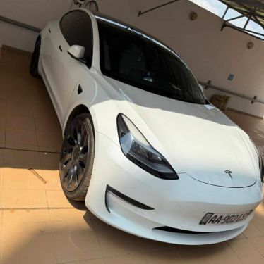 Annonce AUTO.CI : Tesla Model 3 Performances