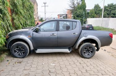Annonce AUTO.CI : Mitsubishi Estate Américain 