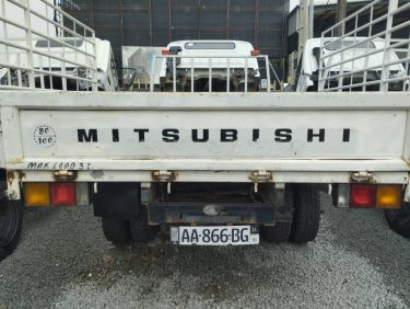 Annonce AUTO.CI : Mitsubishi 3000 GT Mitsubishi canter 