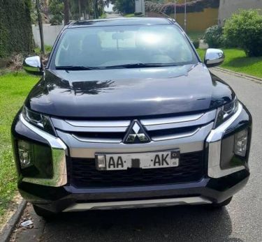 Annonce AUTO.CI : Mitsubishi L200 Acheté Chez concessionair