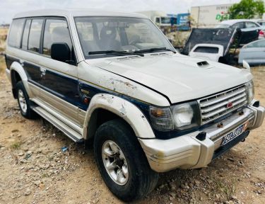Annonce AUTO.CI : Mitsubishi Pajero Vehicule 2ieme main super