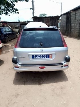 Annonce AUTO.CI : Peugeot 206 Français 