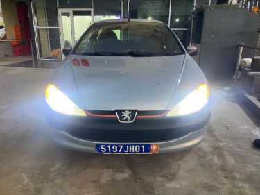 Annonce AUTO.CI : Peugeot 206 Manuel