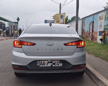 Annonce AUTO.CI : Hyundai Elantra BERLINE