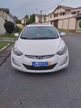 Annonce AUTO.CI : Hyundai Elantra Boîte automatique 