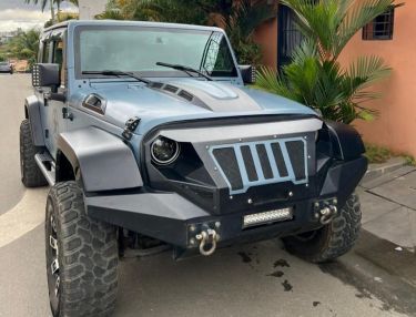 Annonce AUTO.CI : Jeep Wrangler Moteur v6 jeep sahara