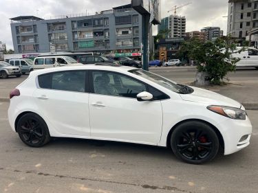 Annonce AUTO.CI : KIA Rio FORTE 5 EX SPORT 