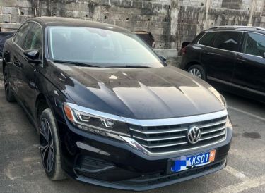 Annonce AUTO.CI : Volkswagen Passat Moteur 1 4