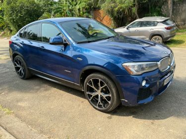 Annonce AUTO.CI : BMW X4 Moteur xdrive 4 cylindre 